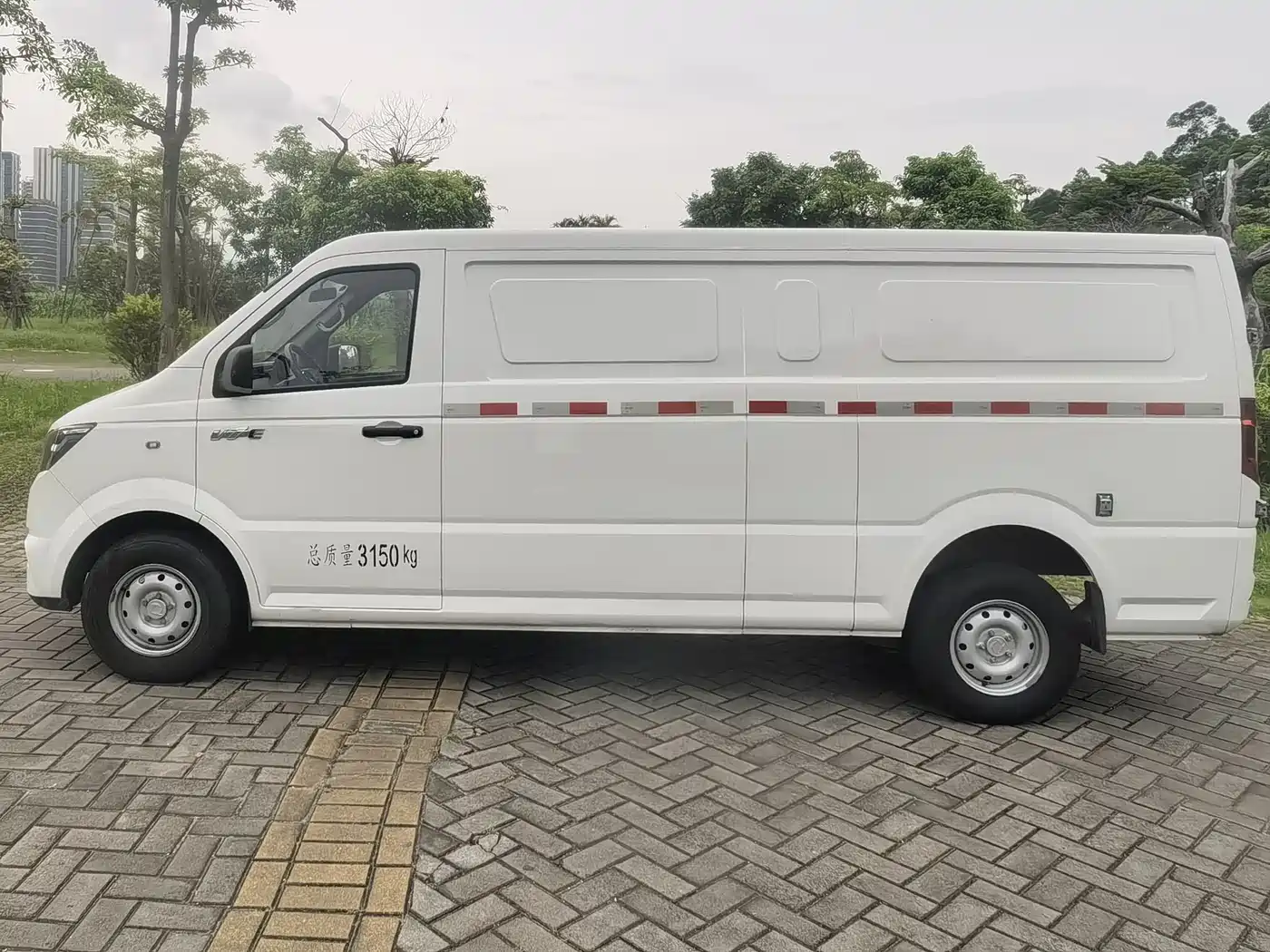 2025 Dongfeng Yufeng EM27