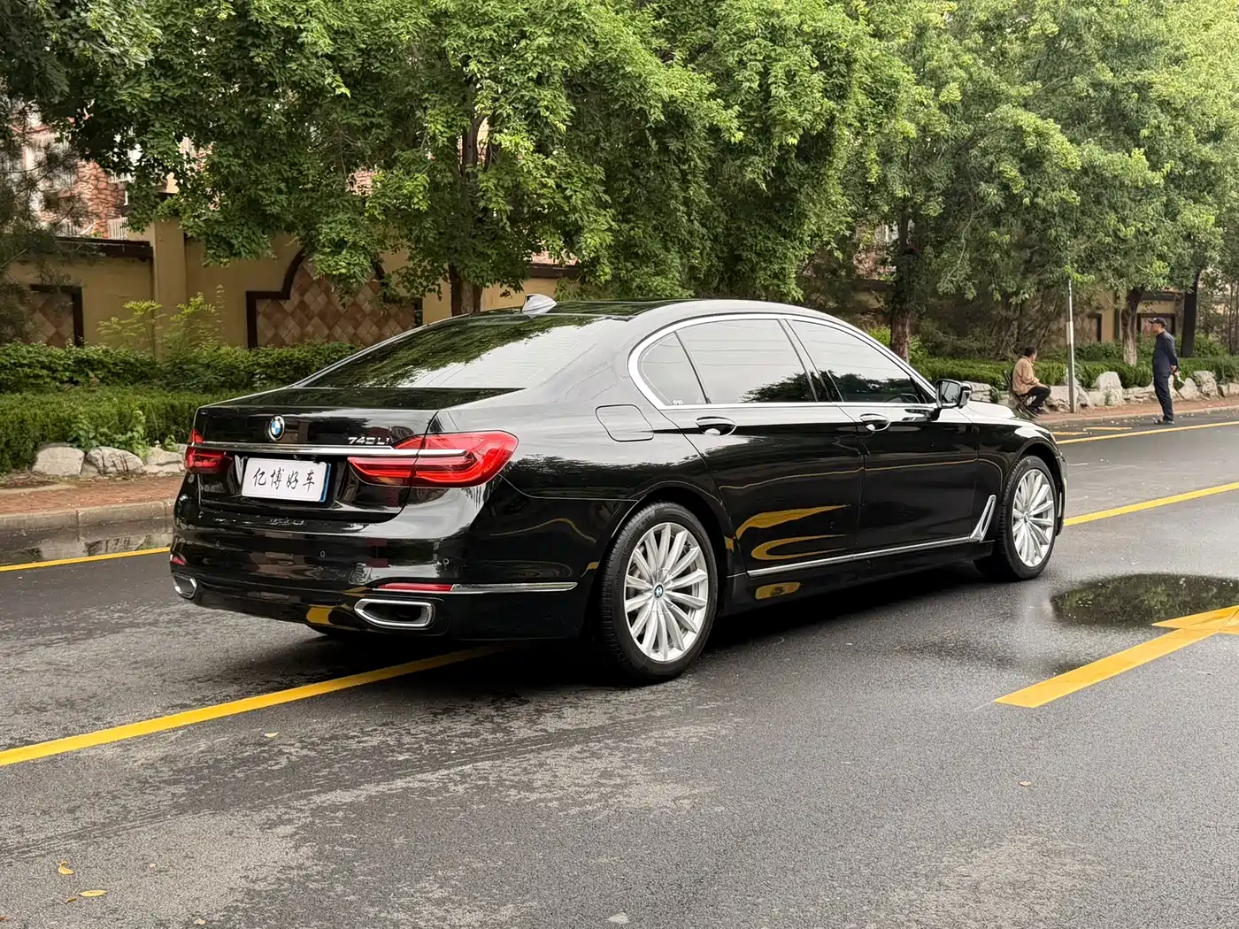 BMW 7 Series 2016 740Li Premium фото 9