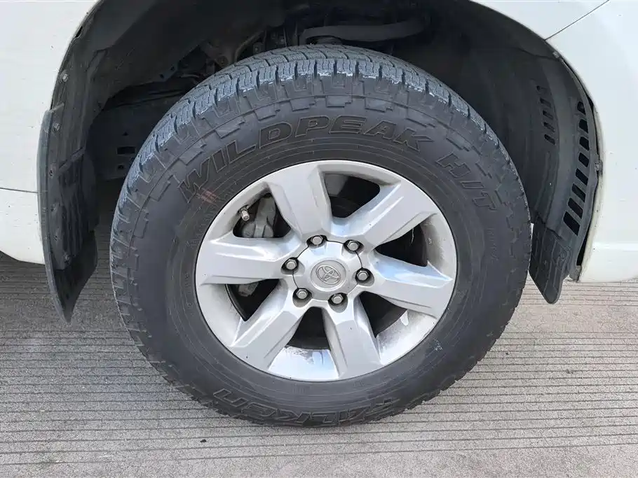 Toyota Prado 2016 2.7L Auto Standard Edition фото 6