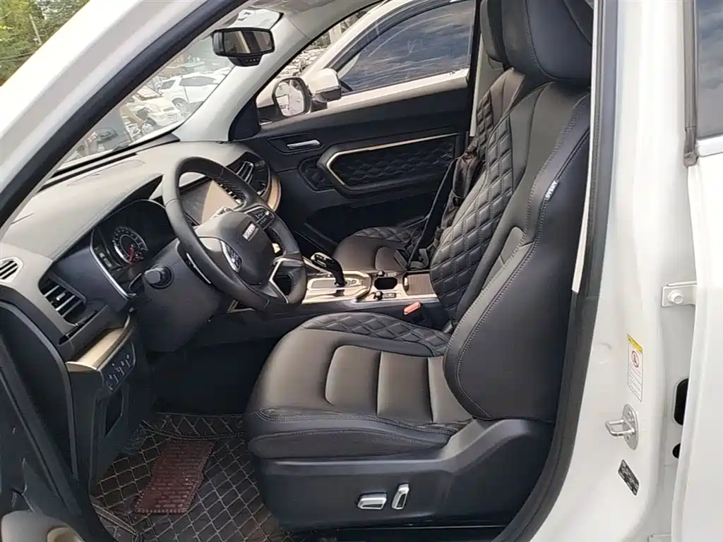 Фото 15 - Haval H6