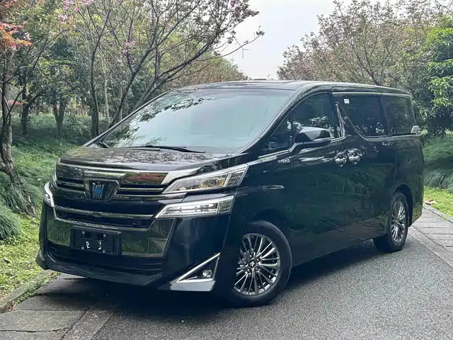 Toyota Vellfire Toyota Crown, гибрид, 2.5L, HV Премиум