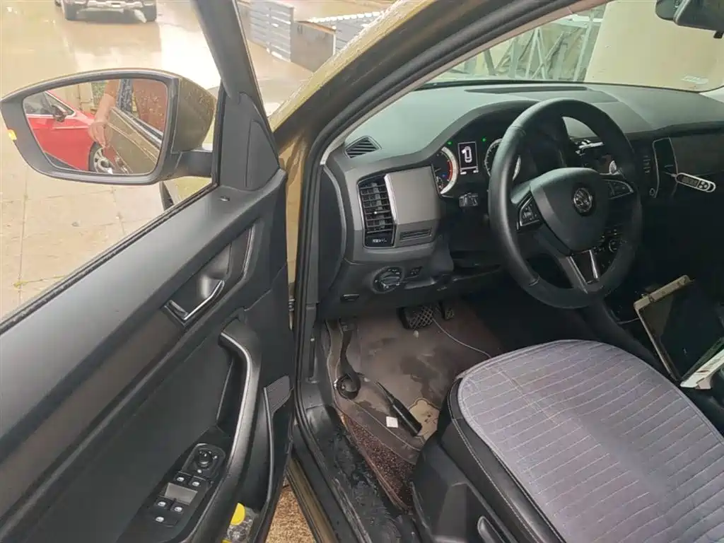 Škoda Kodiaq 2017 TSI330 5-seater 2WD Comfort Edition фото 16