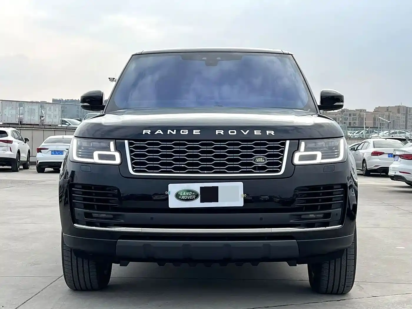 Land Rover Range Rover 2018 3.0 SC V6 Vogue Heritage Extended Edition фото 2