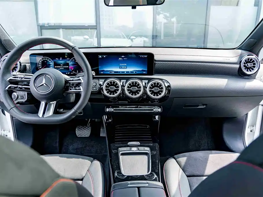 MERCEDES-BENZ CLASS A