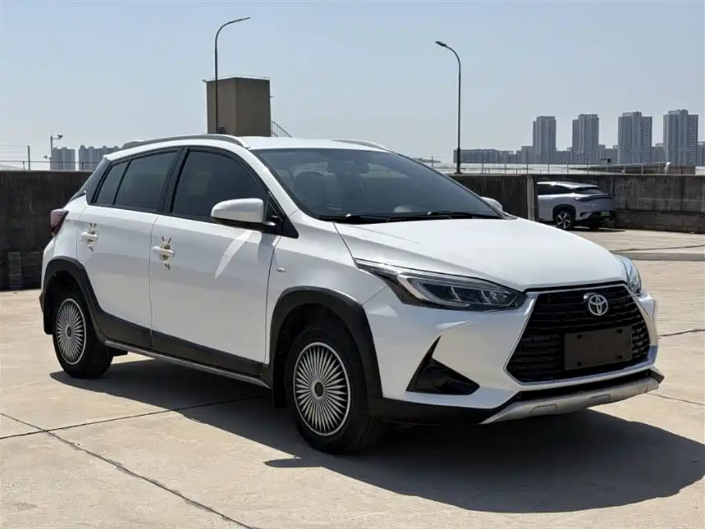 Toyota YARiS L Zhi Xuan 2021 1.5L CVT Leading Edition фото 3