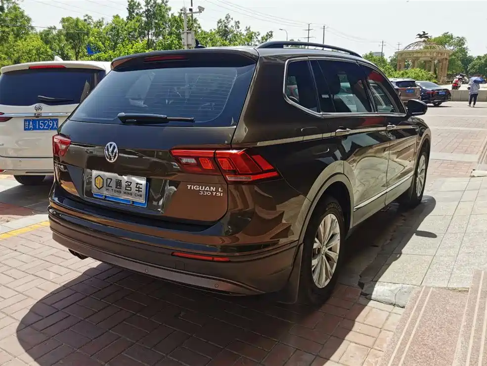 Volkswagen Tiguan L 2017 330TSI Automatic 2WD Trend Edition фото 14