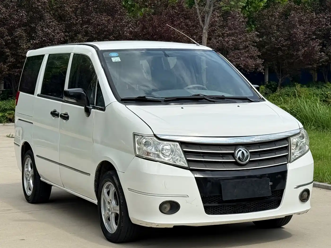 Dongfeng ZNA Shuaike 2014 2013 Facelift 1.6L Manual Utility 7-seater China V