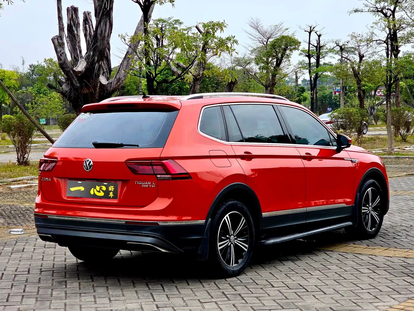 Volkswagen Tiguan L 2017 380TSI Automatic 4WD Luxury Edition фото 10