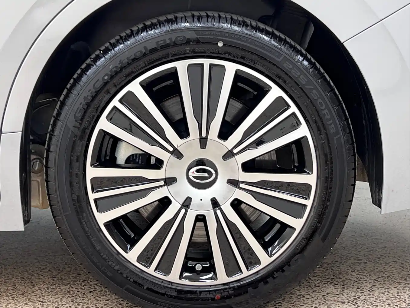 GAC Trumpchi Trumpchi E8 NEV 2024 Model 150km MAX+ фото 9