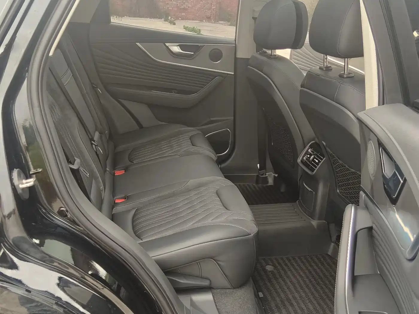 Hongqi HS5 2025 2.0T 2WD Qiyue Pro Edition фото 9