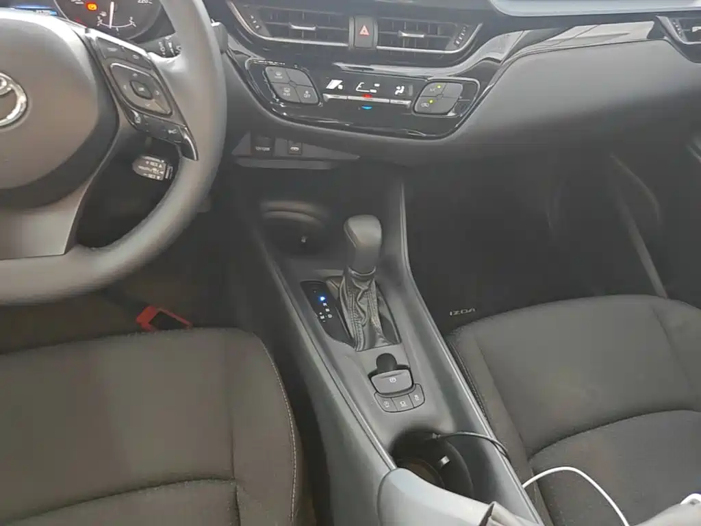 Toyota IZOA 2022 2021 2.0L Yixiang Edition