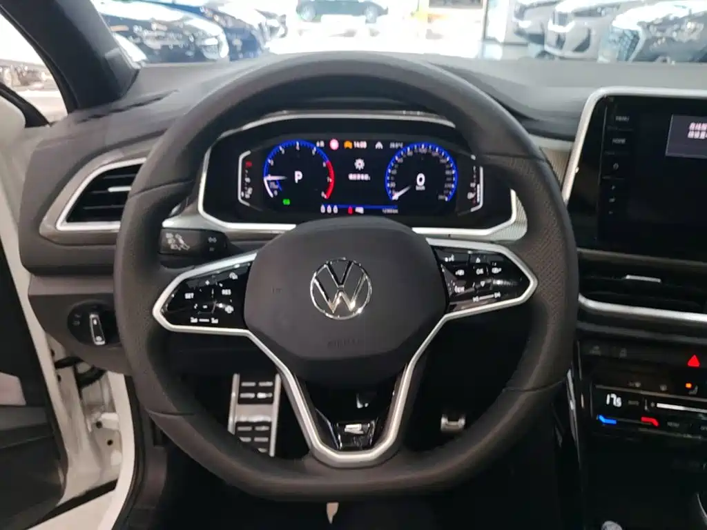 Volkswagen T-Roc, миниатюра 11