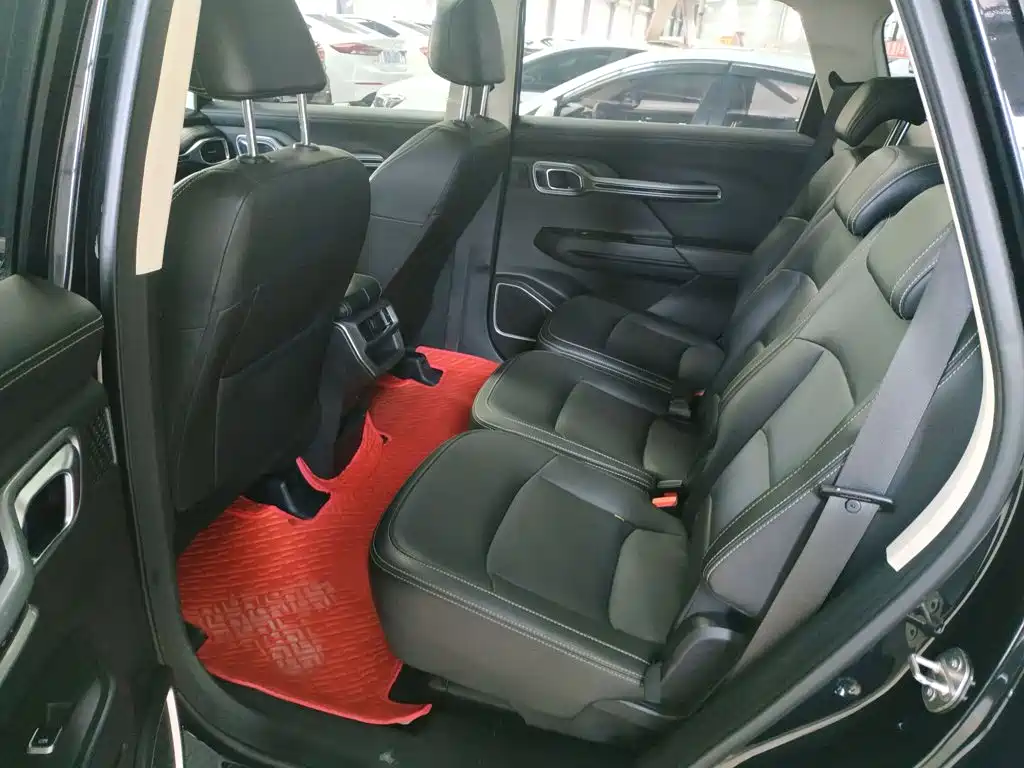 Geely Okavango 2021 2020 1.8TD DCT Luxury 7-Seater