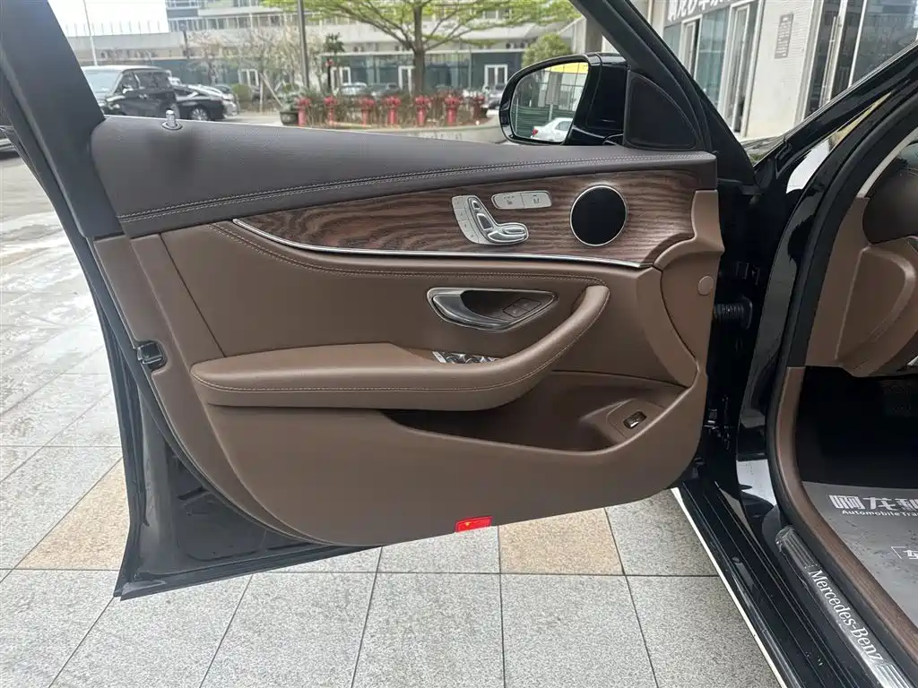 Mercedes-Benz E-Class 2022 Model Facelift III E 300 L Fashion фото 22