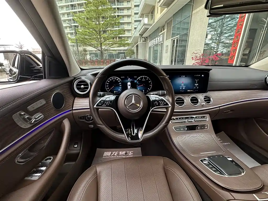  E CLASS