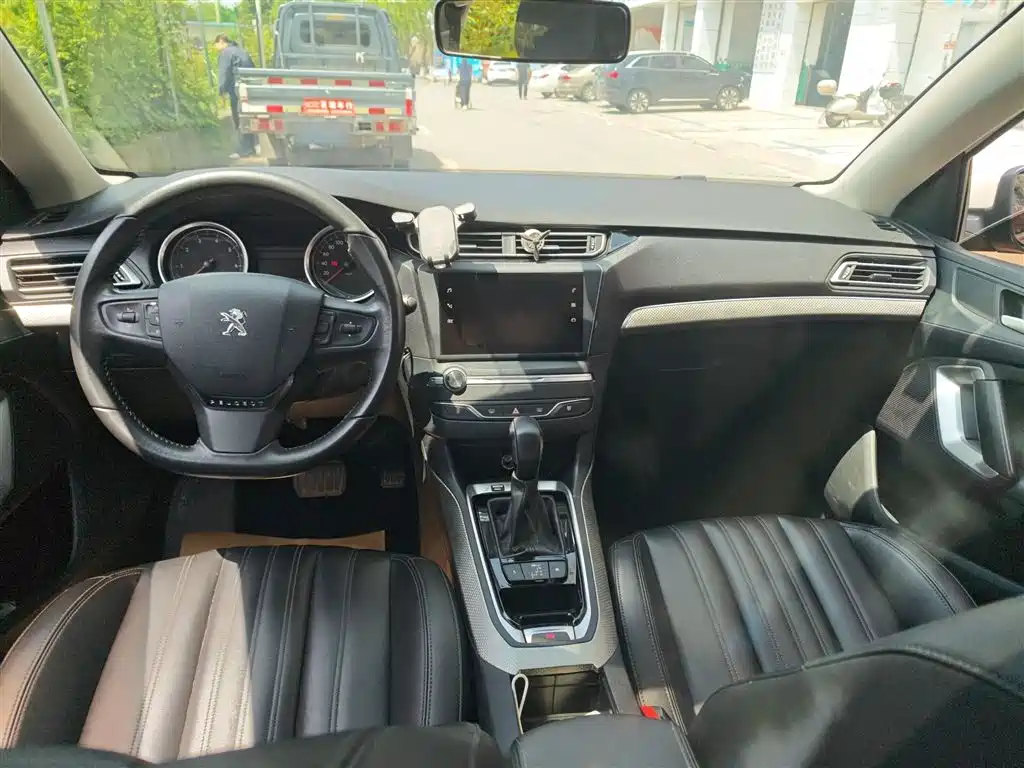 Peugeot 408 2019 360THP Auto Luxury Edition China VI фото 10