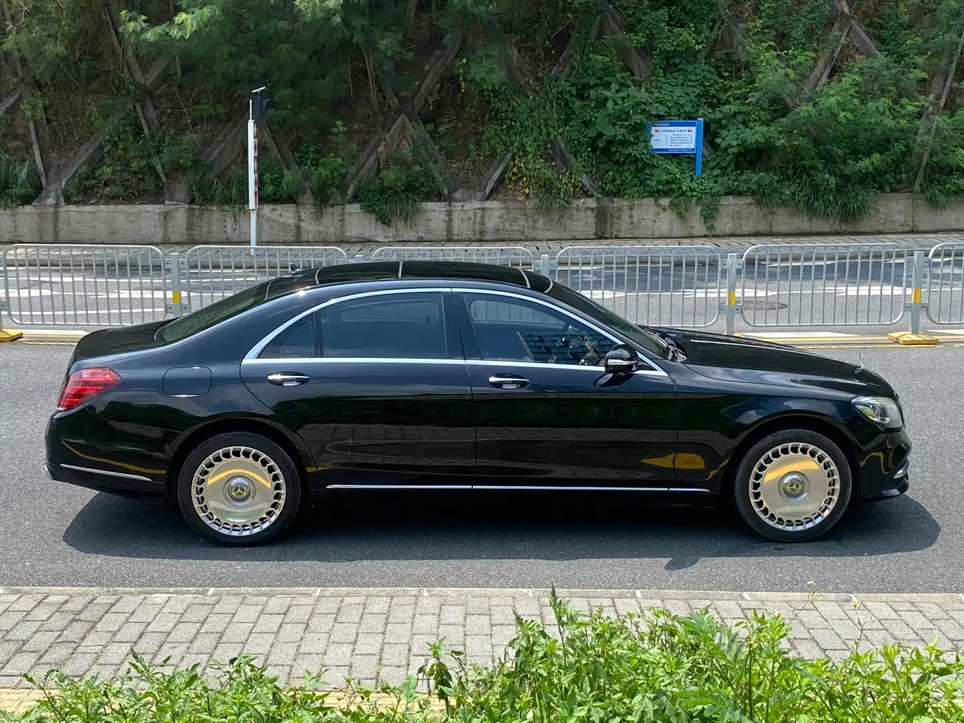 Фото 19 - Mercedes-Benz S-Class