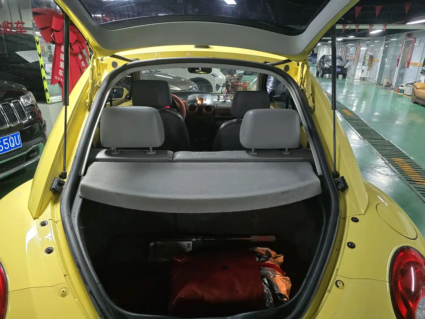 Photo 10 - Volkswagen Beetle