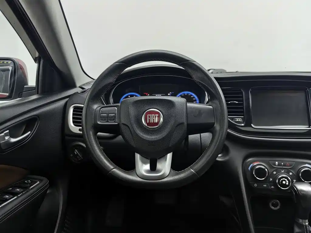 Фото 11 - Fiat Viaggio