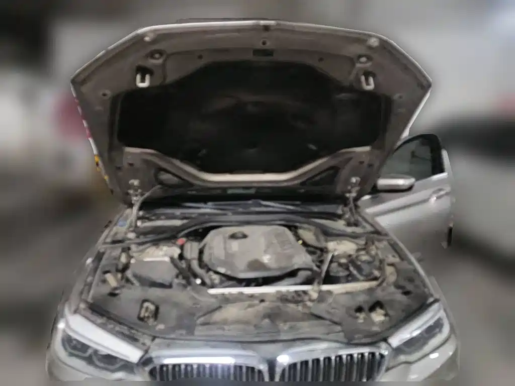 Фото 3 - BMW 5 Series