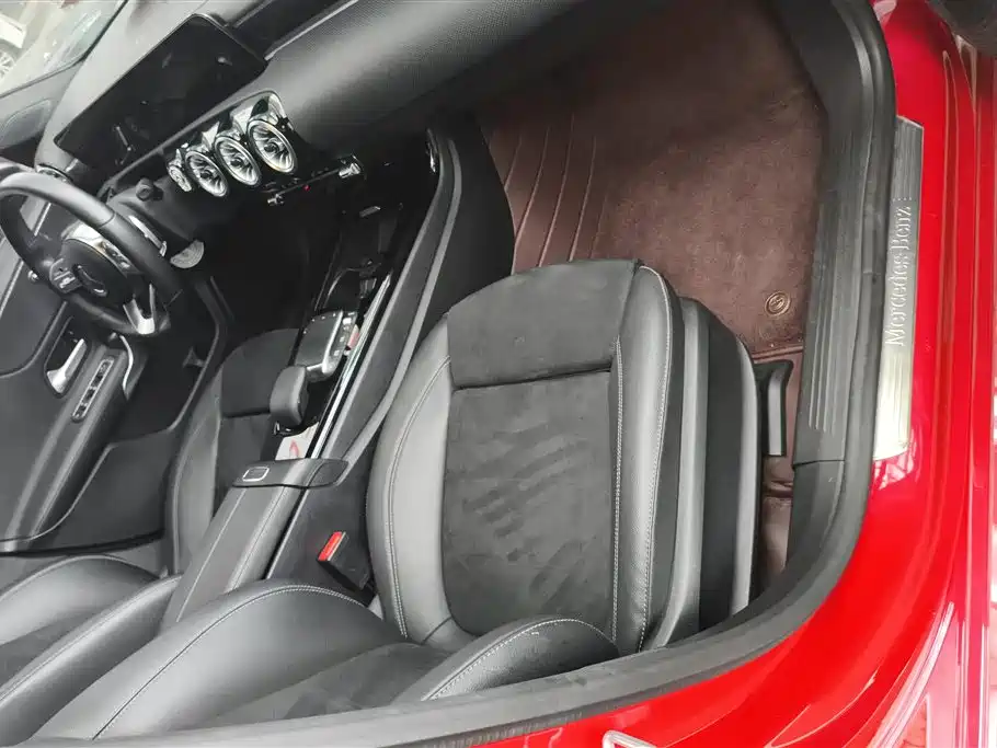 MERCEDES-BENZ A CLASS