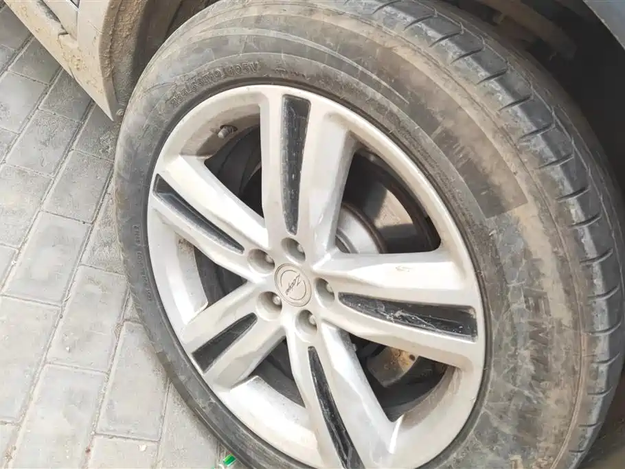 ZOTYE T700