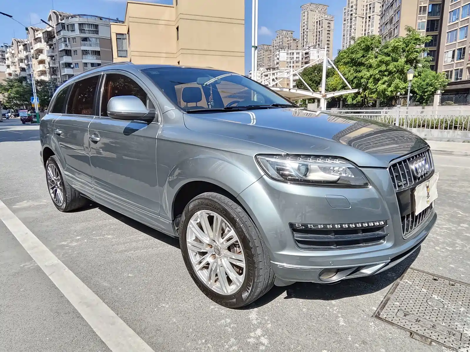 Фото 3 - Audi Q7