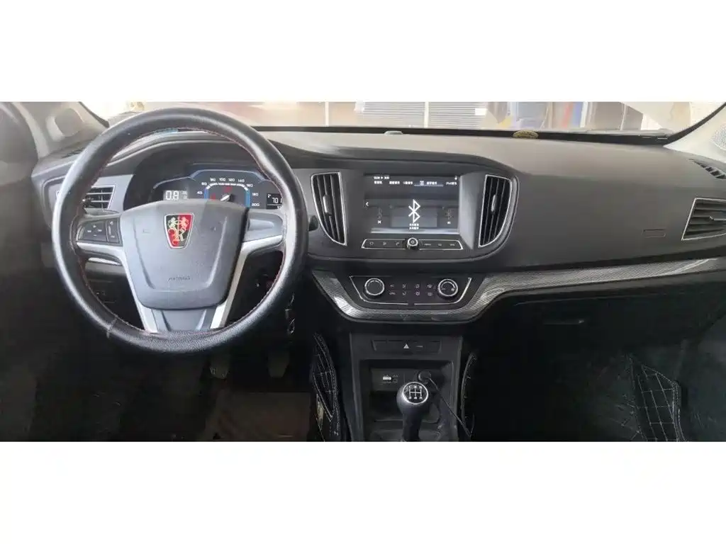 Roewe 360 2016 2016 1.5L Manual Smart Screen Edition