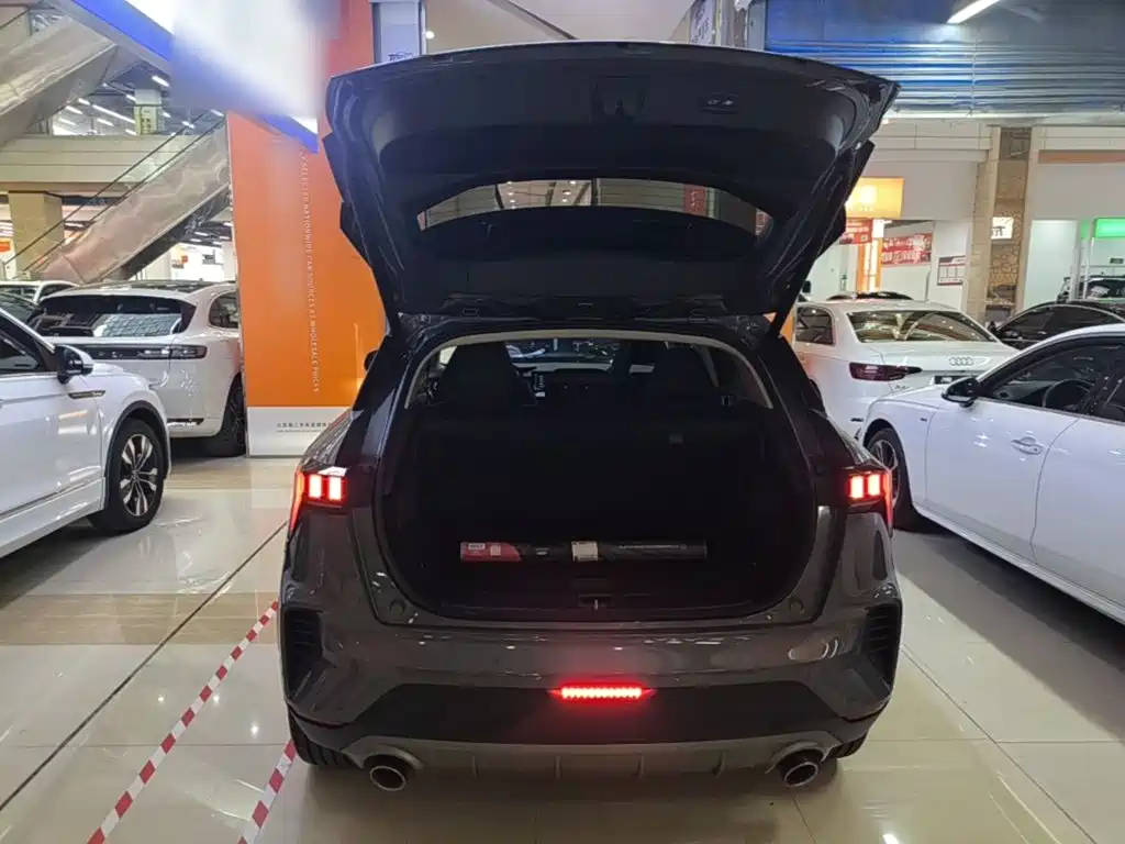 Lynk & Co 06 EM-P 2023 2022 PHEV 84KM Range Pro