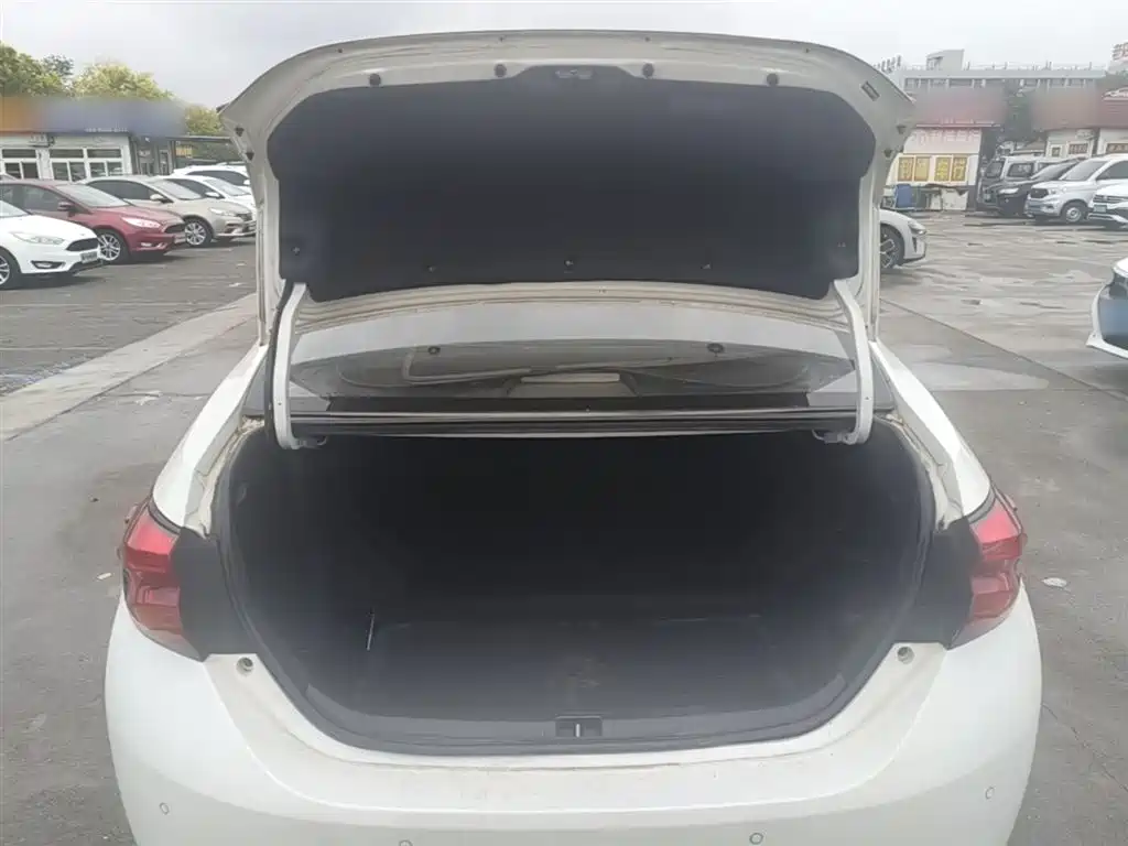 Toyota Levin Twin Engine E+ 2019 1.8PH GS E-CVT Elite Sunroof Edition фото 19