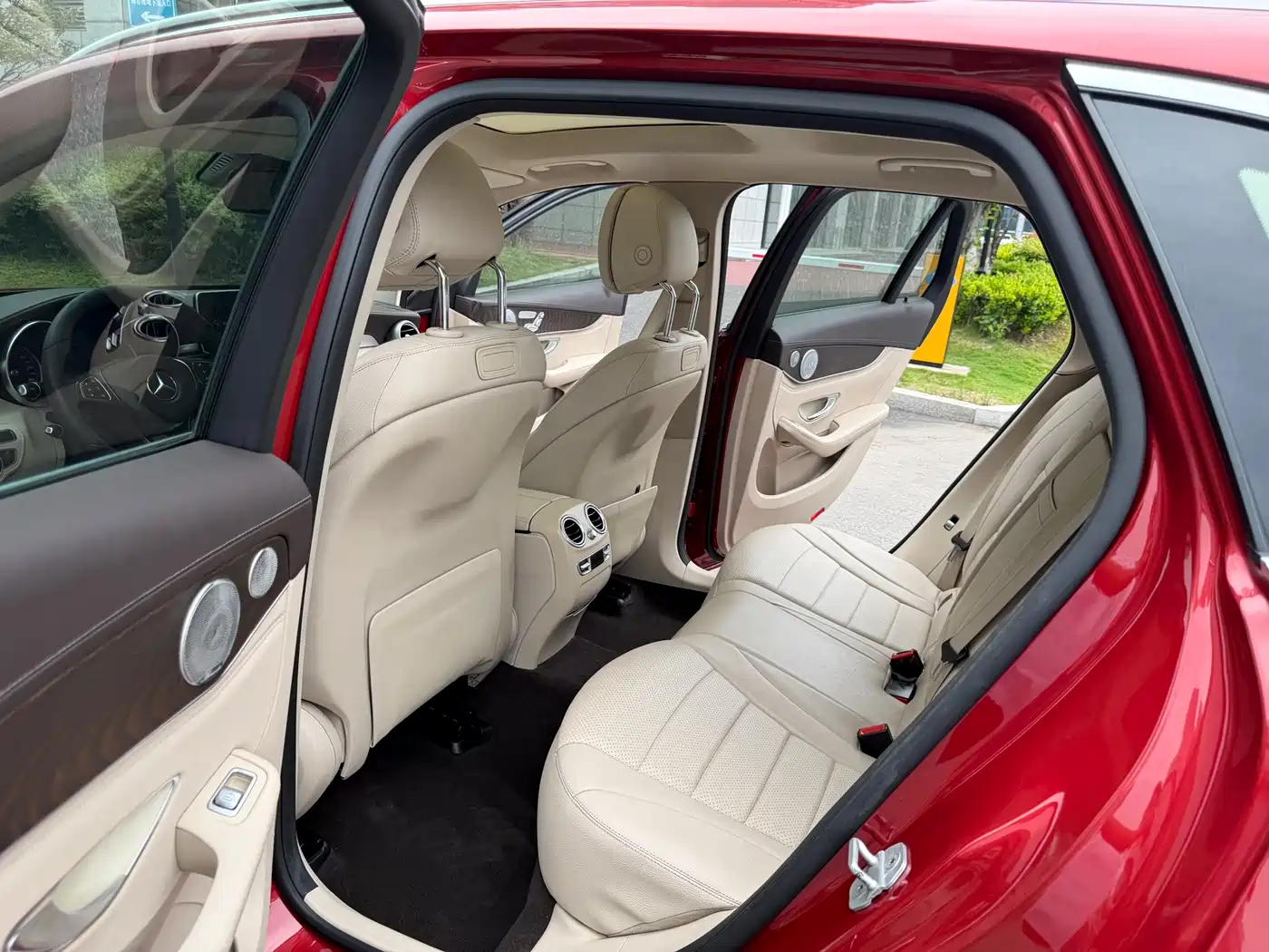 Mercedes-Benz GLC 2016 GLC 300 4MATIC Dynamic фото 10