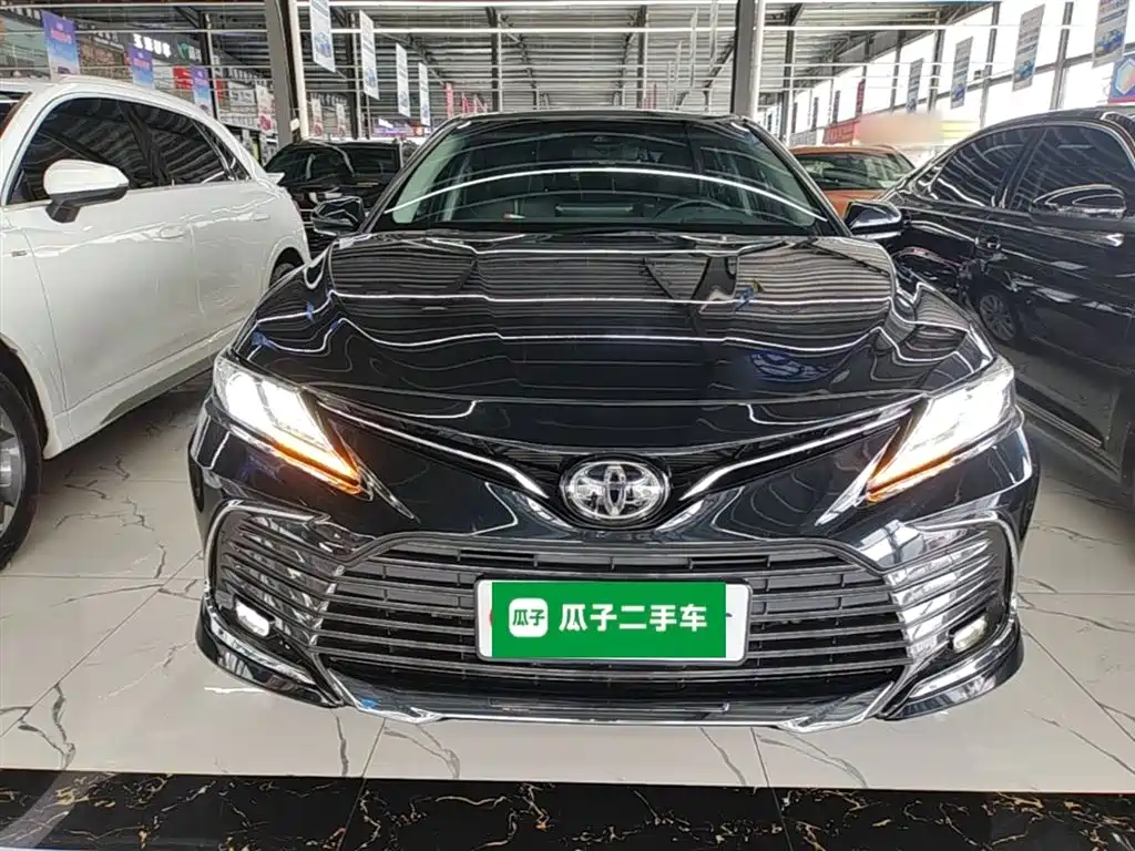 Toyota Camry 2023 2.0G Luxury Edition фото 3
