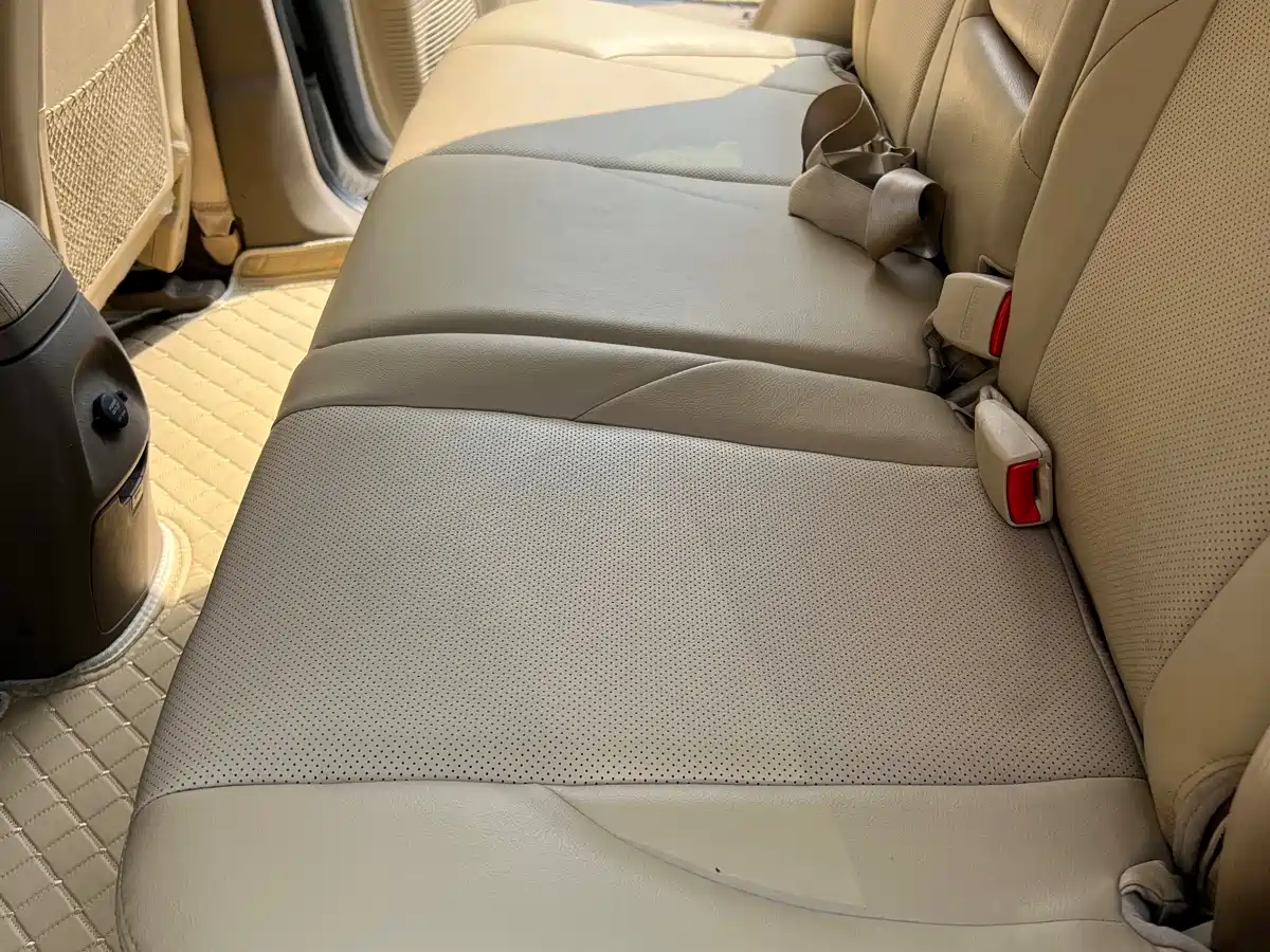 Hyundai Tucson 2009 2.0L Automatic 2WD Sunroof фото 10