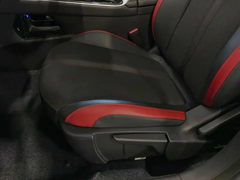 Dongfeng Aeolus Yixuan MAX 2021 2021 1.5T Super Dad Edition
