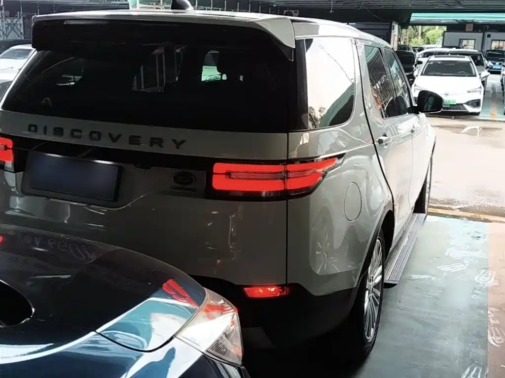 Land Rover Discovery 2017 3.0 SC V6 HSE фото 7