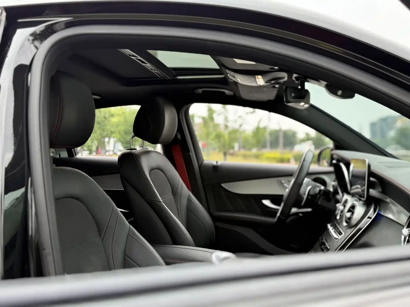 Mercedes-Benz GLC Coupe AMG 2022 AMG GLC 43 4MATIC Coupe SUV фото 8