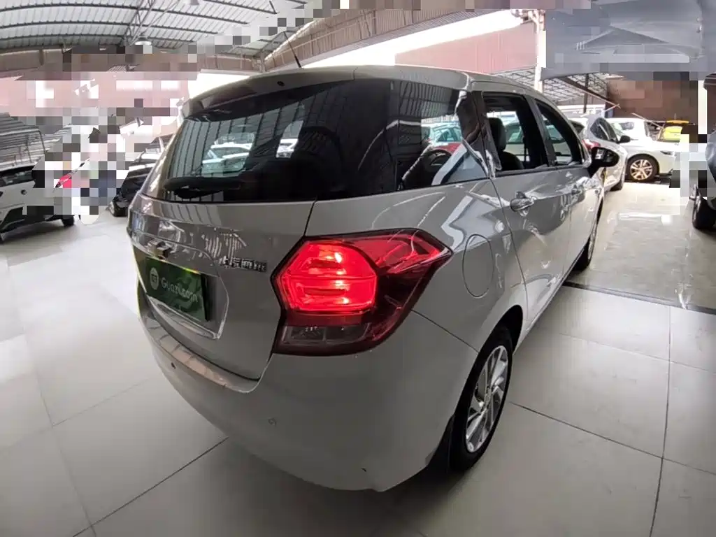 Chevrolet Lova RV 2019 2018 1.5L Automatic Smart