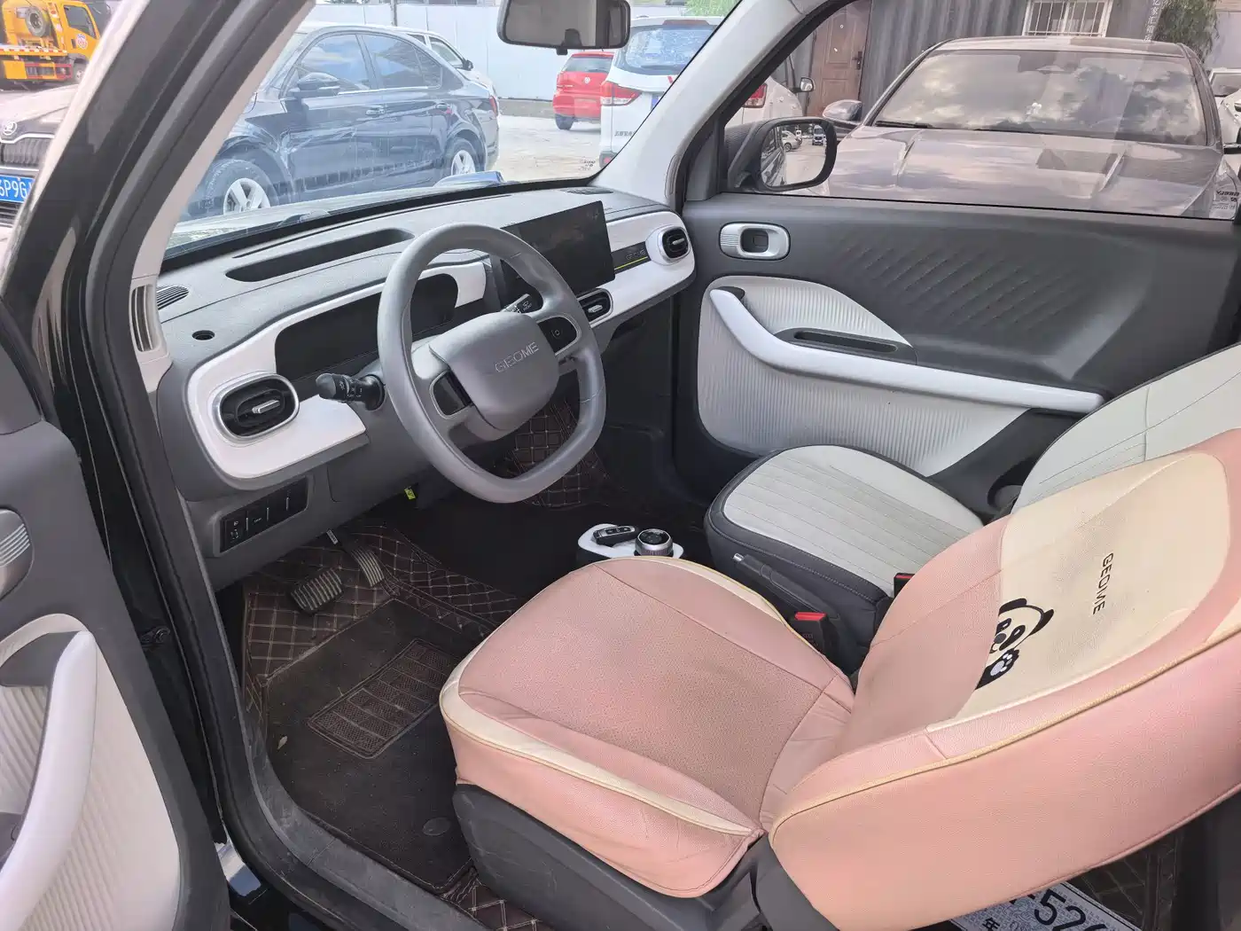Фото 3 - Geely Galaxy Panda