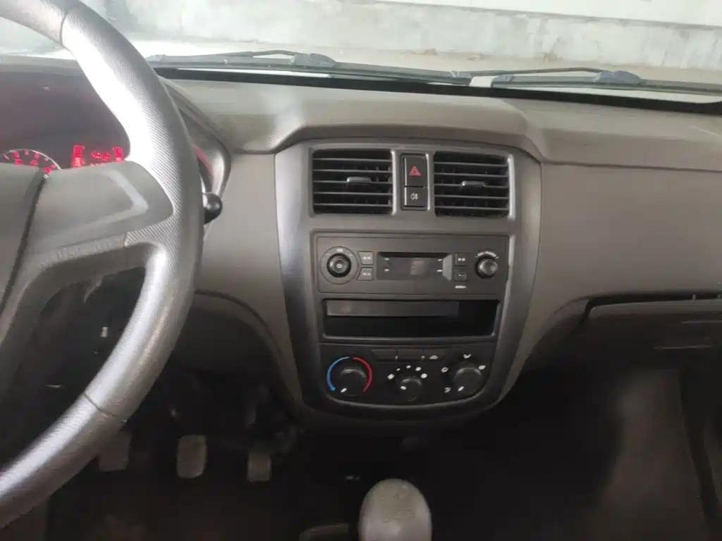 Wuling Motors Wuling Rongguang S 2022 2021 Model 1.2L Basic 7-Seater LSI