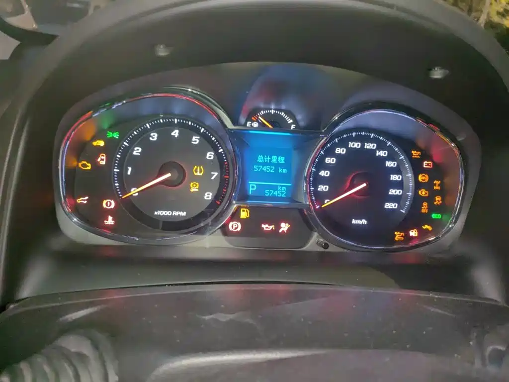 Chevrolet Captiva 2015 2.4L AWD Flagship 7-Seater фото 9