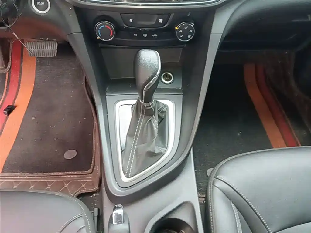 Buick Excelle 2018 18T Automatic Elite фото 14