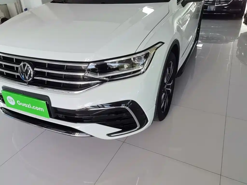 Volkswagen Tiguan L 2025 2024 Outstanding 330TSI Auto 2WD R-Line Dragon Glory Edition