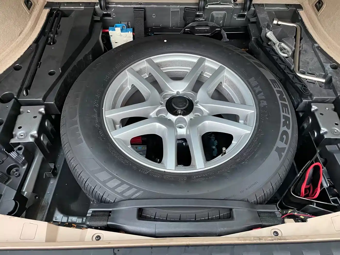 BMW X5 (Import) 2006 Model 3.0i фото 10