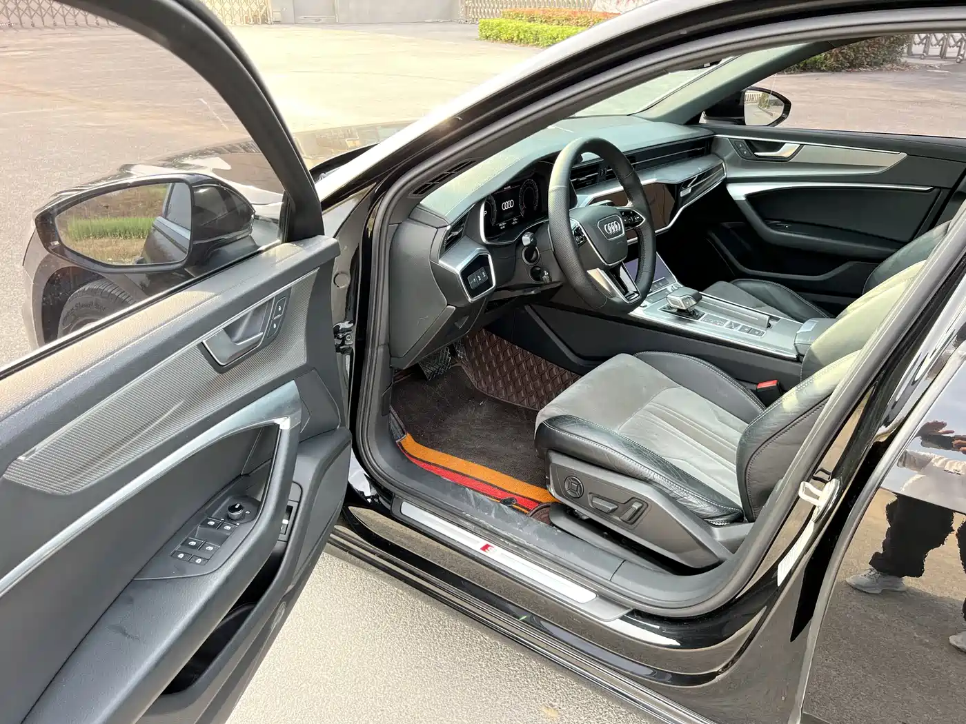 Audi A6L 2021 40 TFSI Luxury Sport фото 9