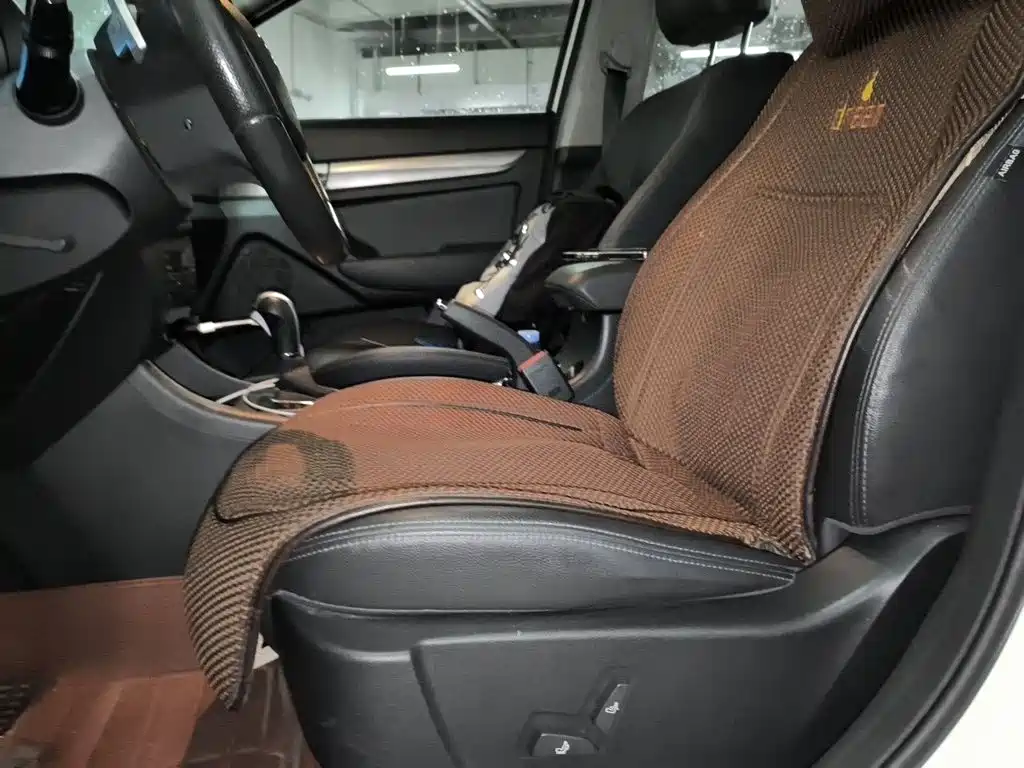 BAIC Senova X65 2015 2015 2.0T Automatic Elite