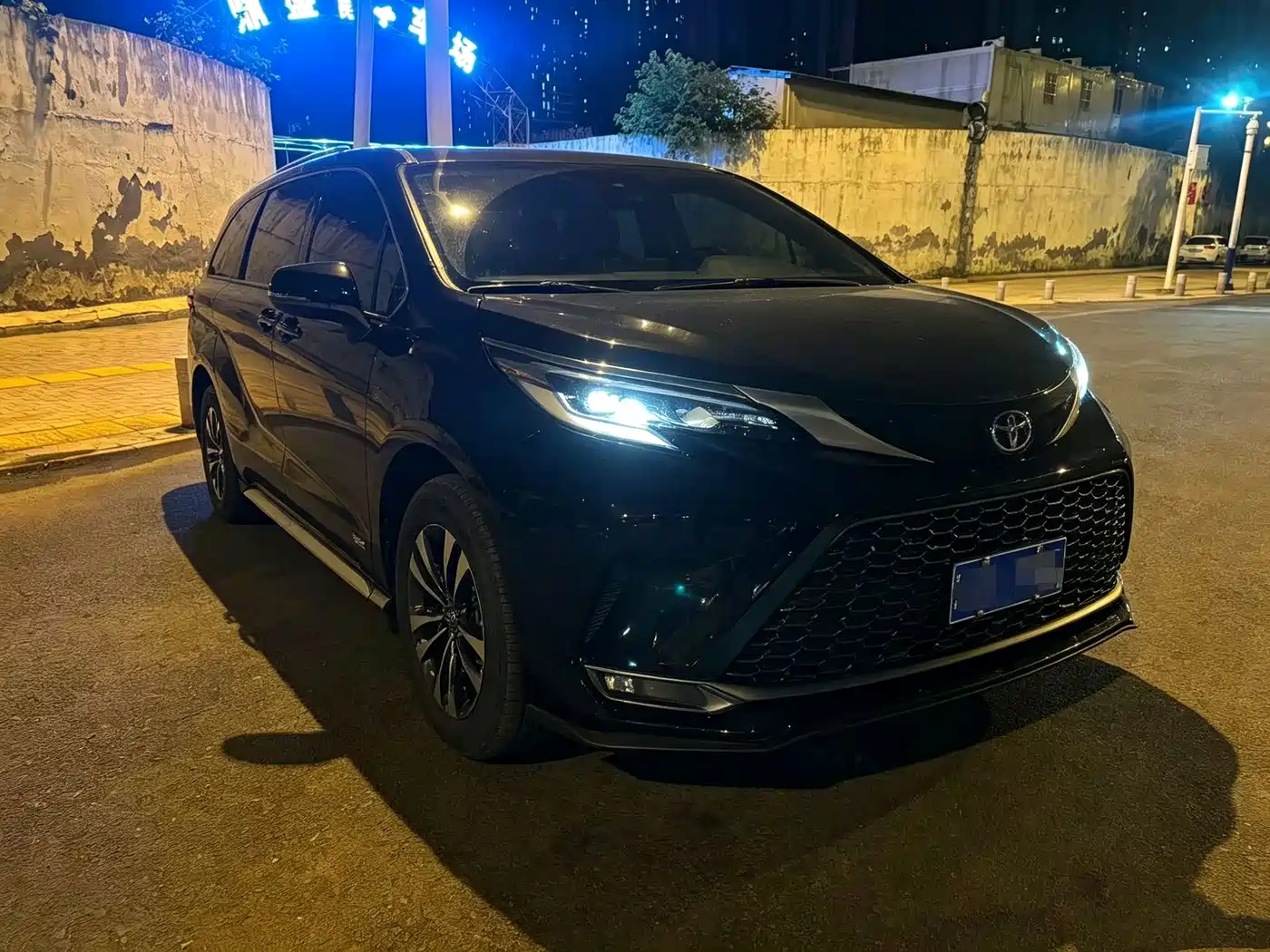 2026 Toyota Granvia