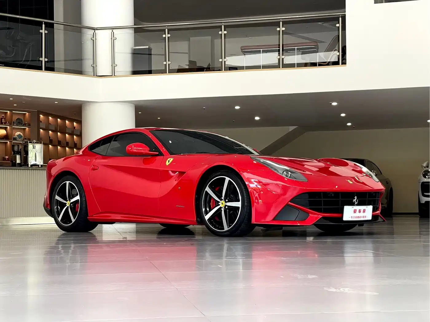 Ferrari F12berlinetta 2014 2013 6.3L Standard