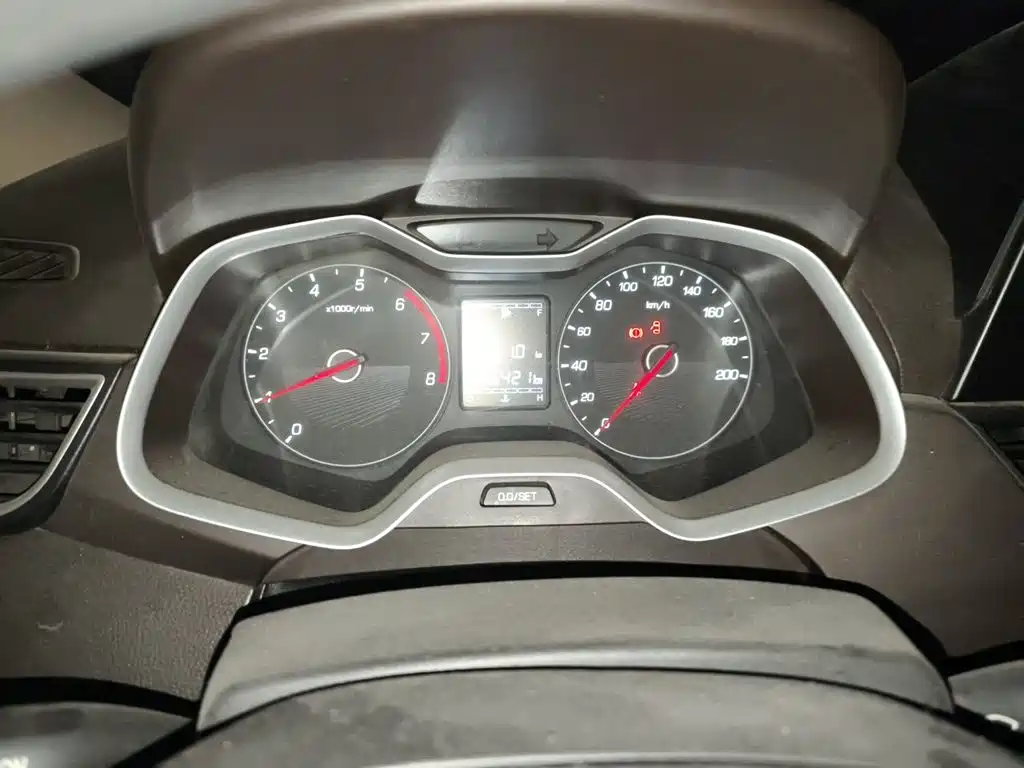 Baojun 310W 2017 2017 1.5L Manual Comfort China V