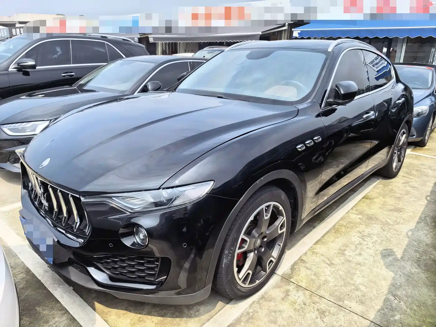 Photo 1 - Maserati Levante
