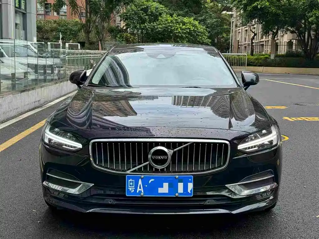 Volvo S90 2020 — пригон из Китая